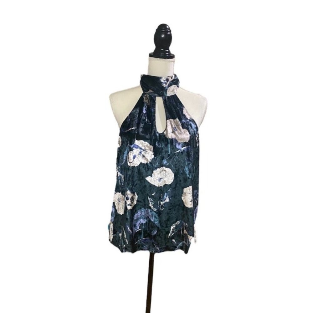 SAM&LIVI tank top  size M made in USA- new